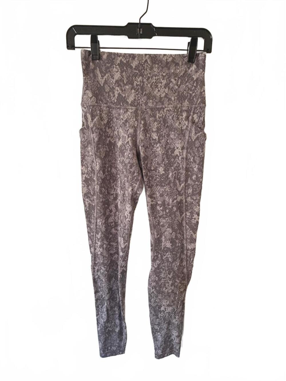 Lululemon Align Snake Print Leggings Size 6 High Rise